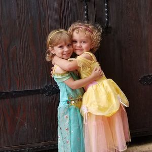 Meet your Posher, Maylin